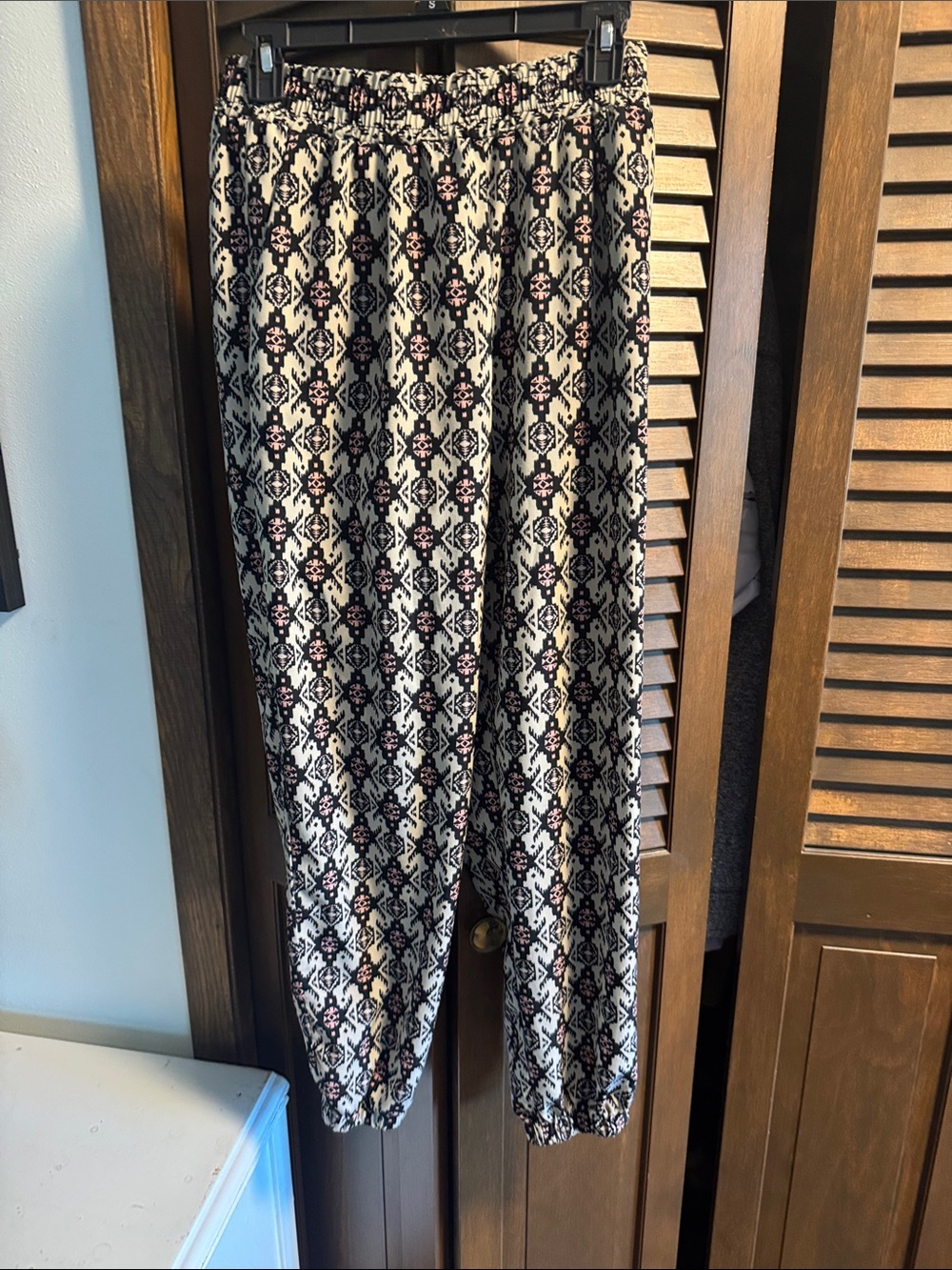 Xhilaration Elastic Waist Printed Pants - Cream, Black & Pink Accents